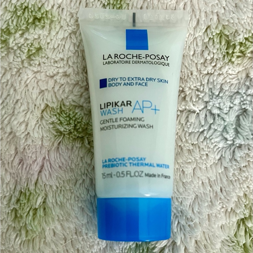 La Roche-Posay Lipikar Wash AP+ Gentle Foaming Wash